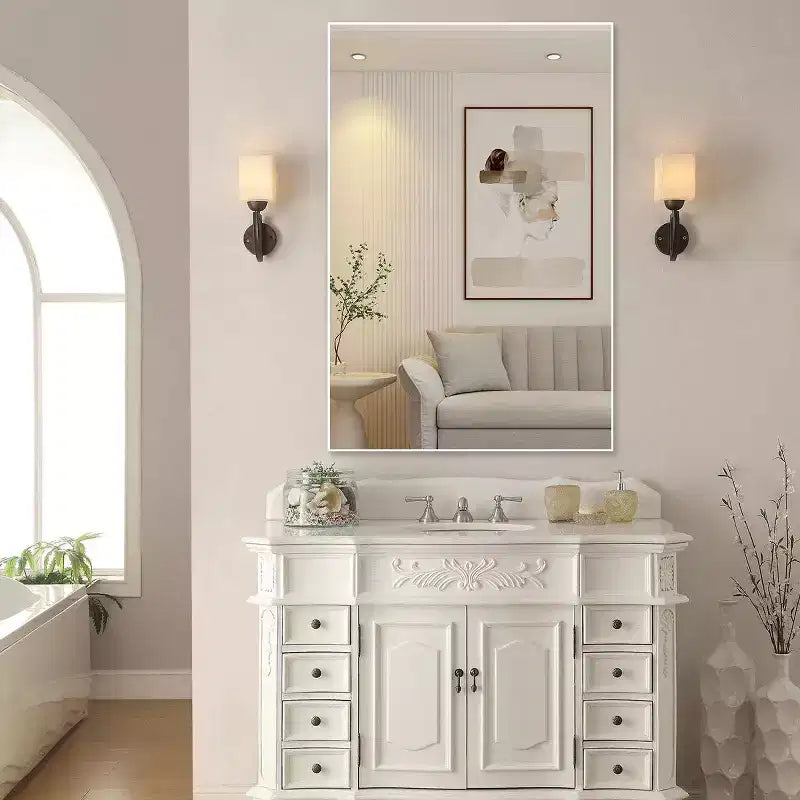 Specchio da Bagno Moderno con Cornice Bianca: Fuori Misura, Alluminio, Montaggio a Parete, Verticale/Orizzontale
