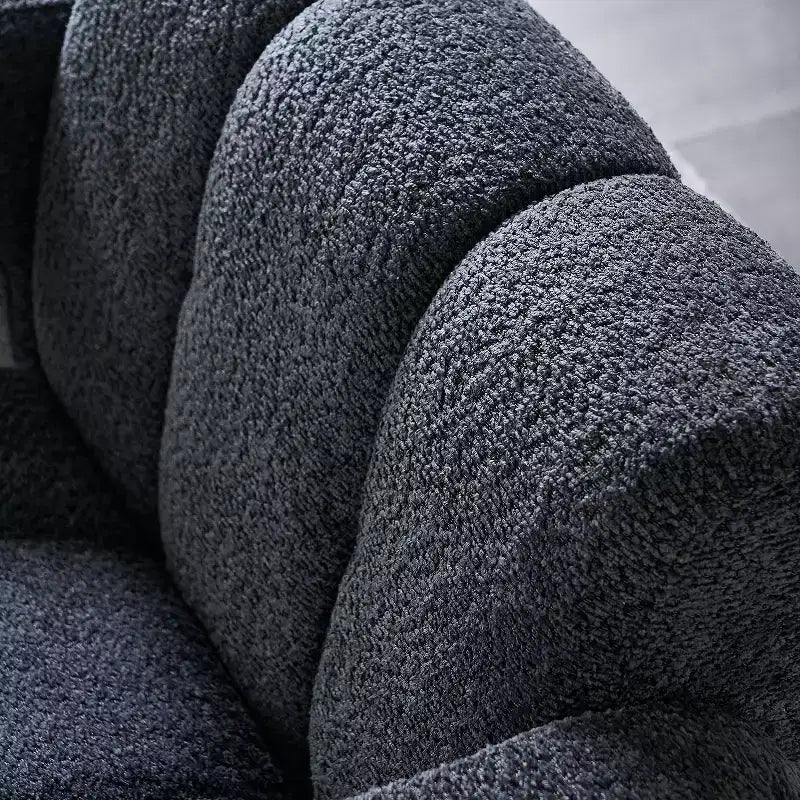 Poltrona accent imbottita ampia in Bouclé – Struttura in legno massello, schiuma ad alta densità