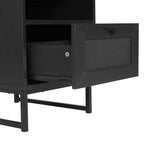 Comodino Malaki Mid-Century Modern con cassetto in rattan e ripiano aperto