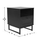 Comodino Malaki Mid-Century Modern con cassetto in rattan e ripiano aperto