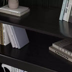 Credenza in Legno con Ripiani Regolabili – Mobile Contenitore Versatile per la Casa